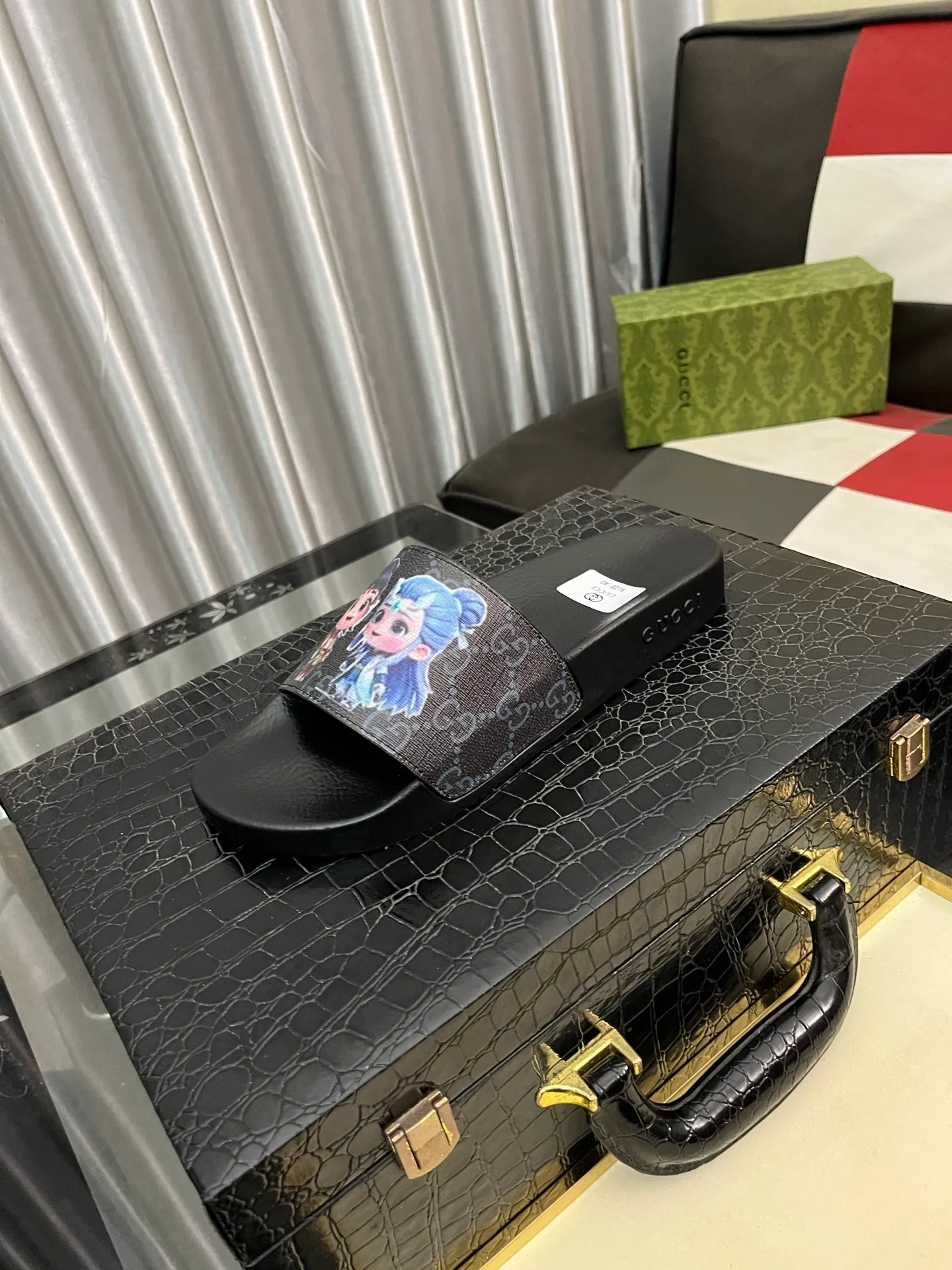 Men's Men's Shoes💰220⌚️⌚️ＧＵＣＣＩ.Gucci.Official website 1:1 popular slippers on sale! Original original material 🩴 SIZE: 38-46 (45.46 non-refundable)